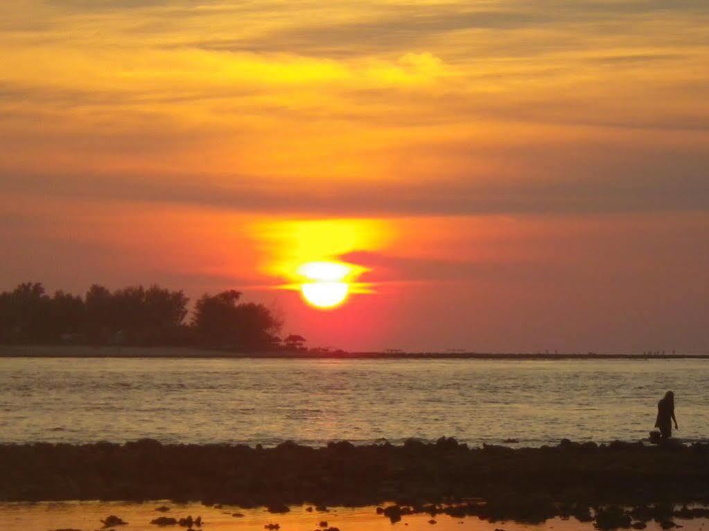 Kalinka Inn Gili Meno Dış mekan fotoğraf